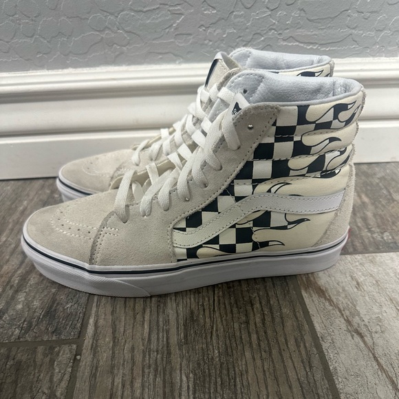 Van sk8-hi big kids size 6 - Picture 1 of 8